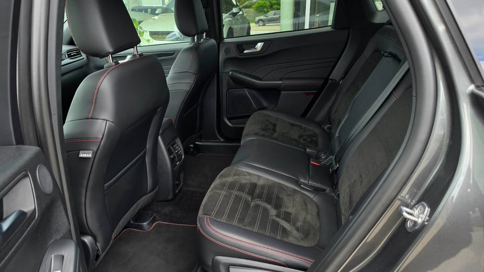 Ford Kuga 2,5 PHEV ST-Line X CVT 5d