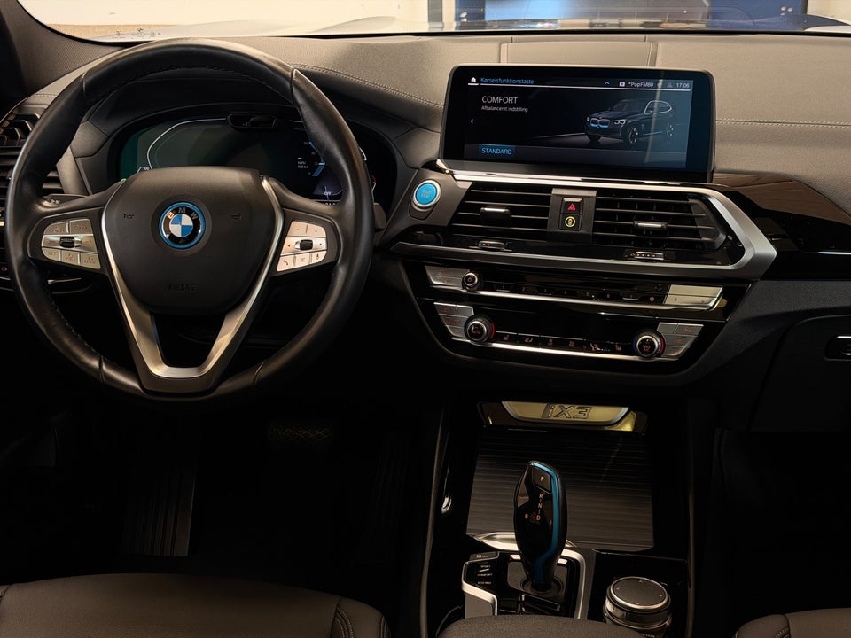 BMW iX3 Charged 5d