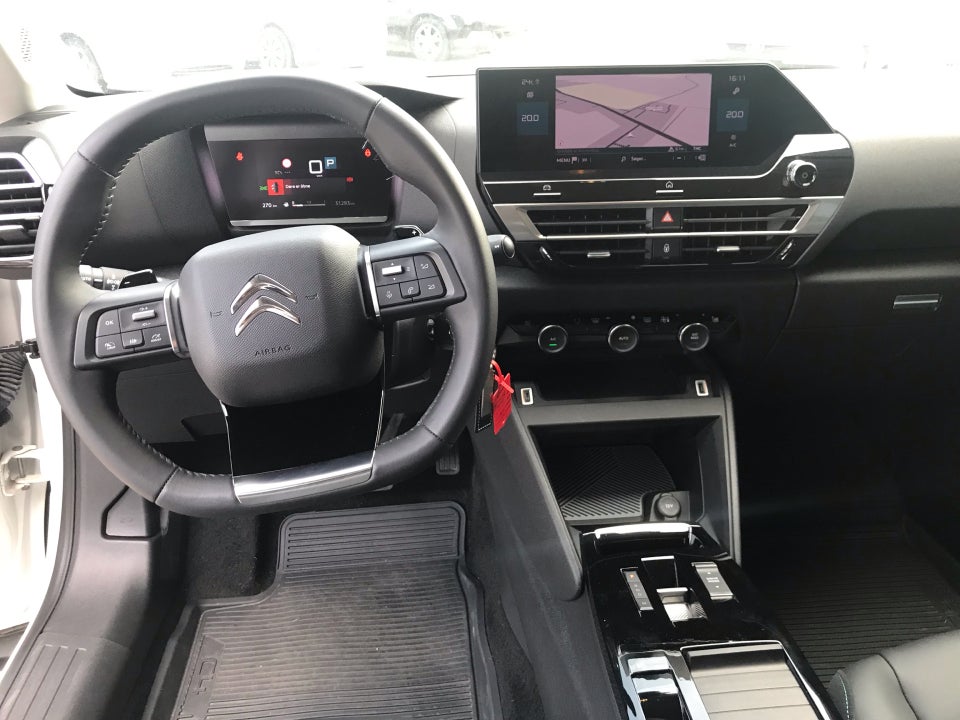 Citroën C4 1,2 PureTech 130 Shine EAT8 5d