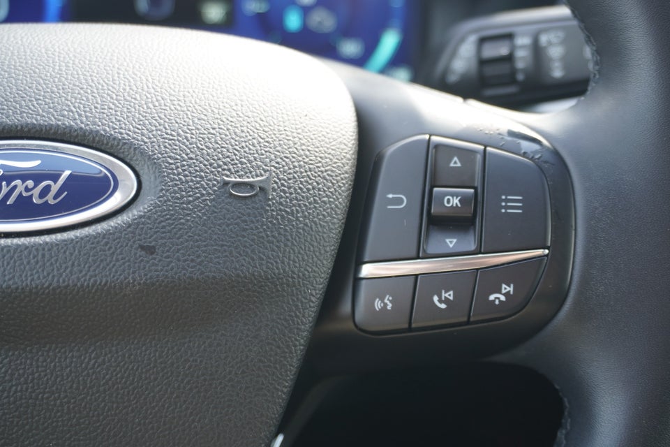 Ford Kuga 2,5 PHEV Titanium X CVT 5d