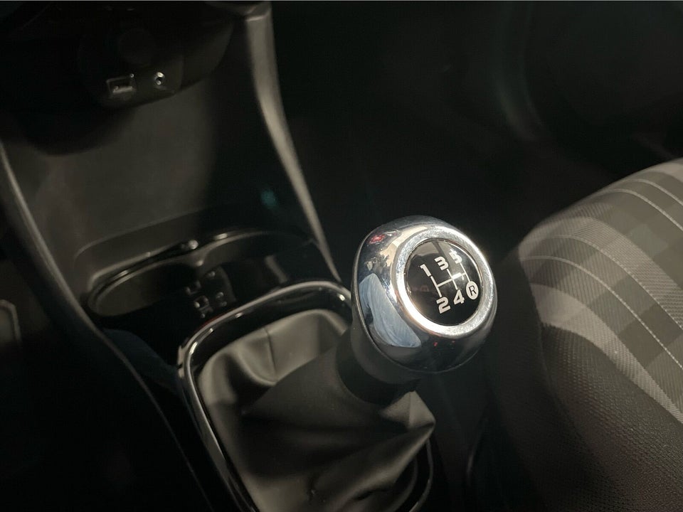 Peugeot 108 1,0 e-VTi 72 Infinity 5d