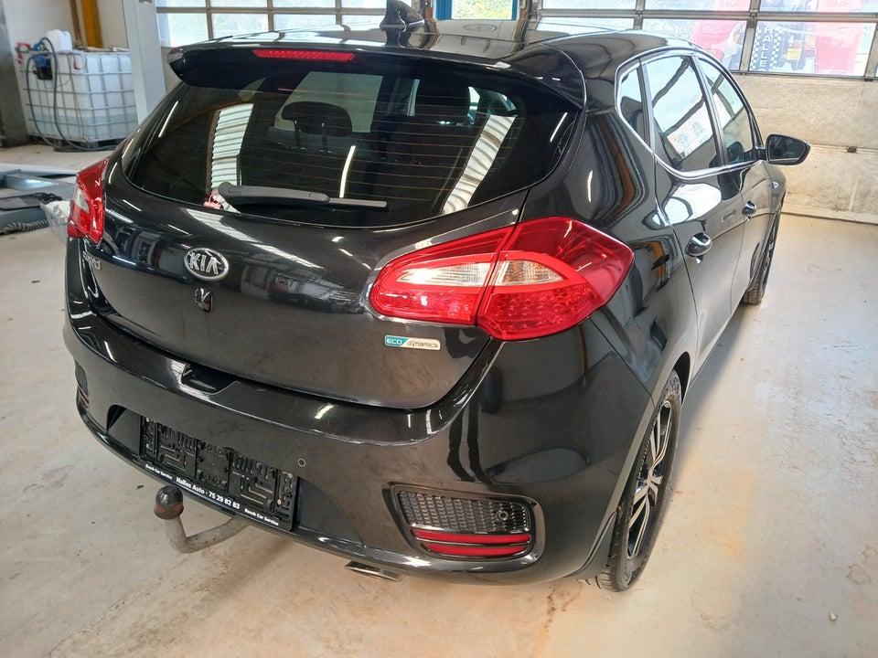 Kia Ceed 1,6 CRDi 136 Limited 5d