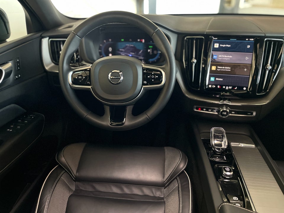 Volvo XC60 2,0 T6 ReCharge Plus Dark aut. AWD 5d
