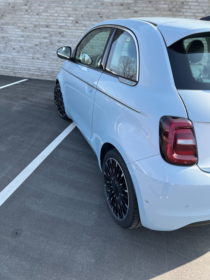 Fiat 500e 42 la Prima 3d