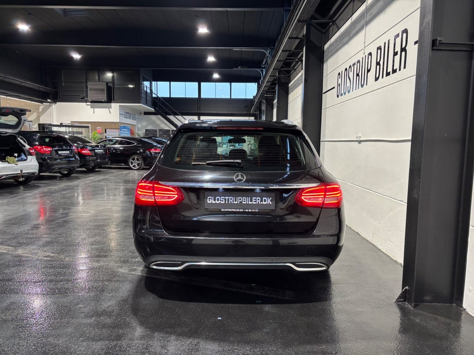 Mercedes C200 2,0 Avantgarde stc. aut. 5d