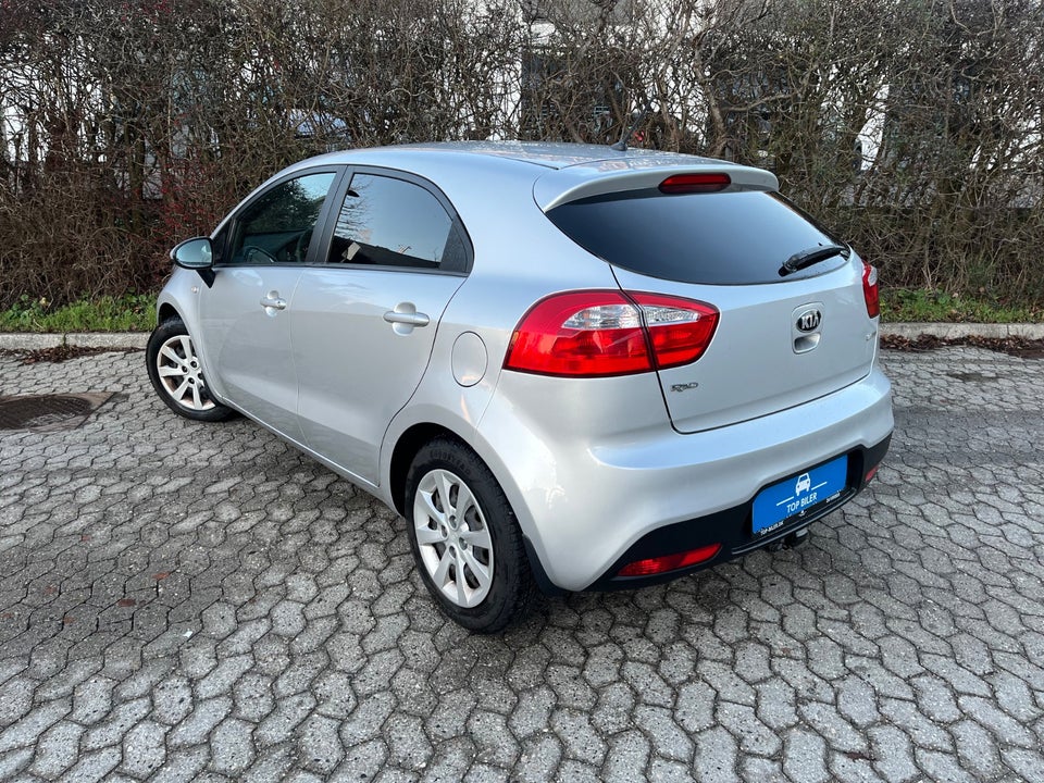 Kia Rio 1,2 CVVT Premium 5d