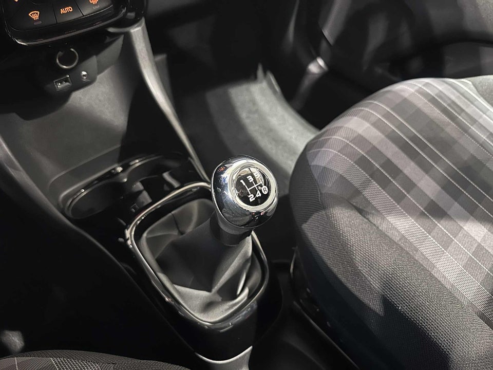 Peugeot 108 1,0 e-VTi 72 Allure+ 5d