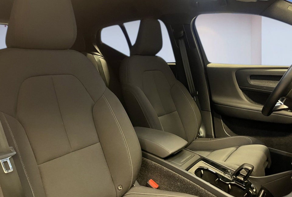 Volvo XC40 ReCharge Extended Range Plus 5d