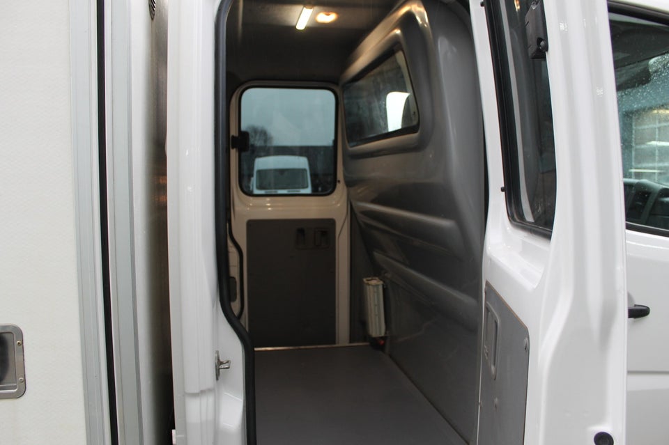 VW Crafter 2,0 TDi 163 Db.Kab m/lad M 4d