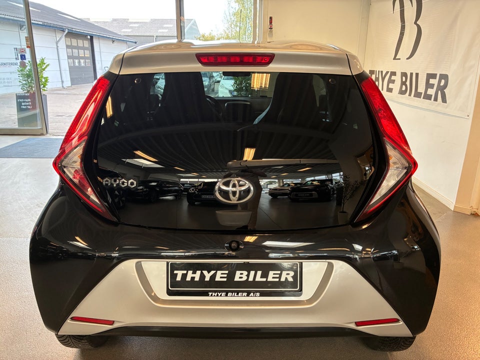 Toyota Aygo 1,0 VVT-i x-clusiv 5d