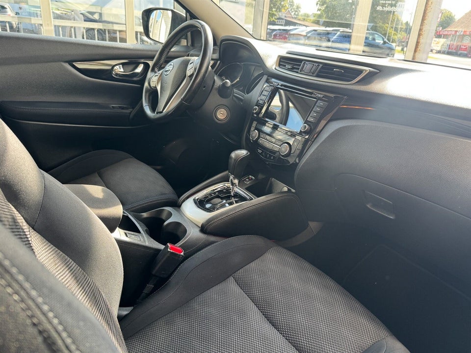 Nissan Qashqai 1,2 Dig-T 115 Acenta X-tr. 5d