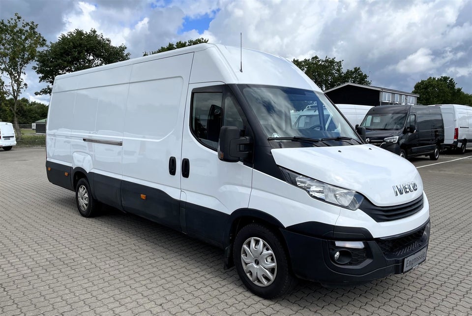 Iveco Daily 2,3 35S16 16m³ Van