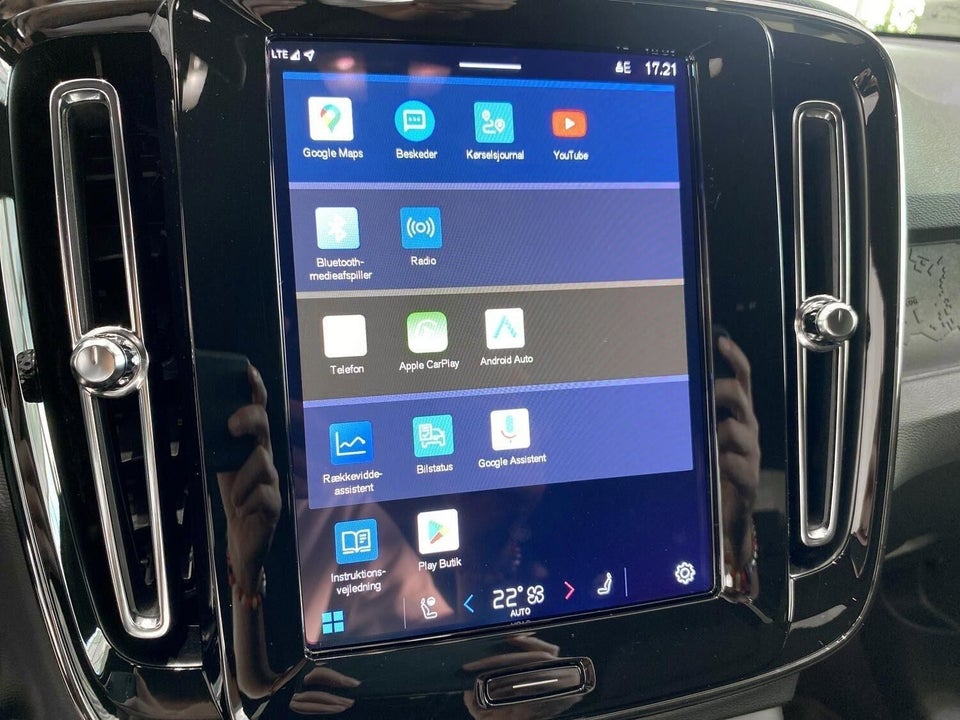 Volvo EX40 Extended Range Plus 5d