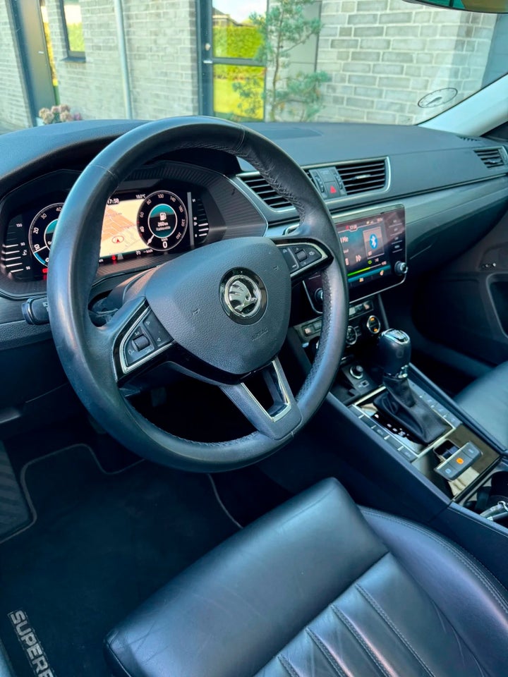 Skoda Superb 2,0 TSi 272 Style Combi DSG 4x4 5d