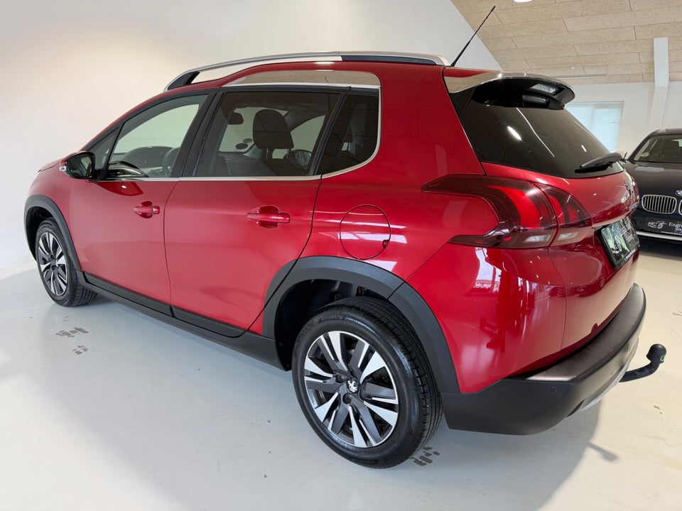 Peugeot 2008 1,5 BlueHDi 100 Prestige Sky 5d