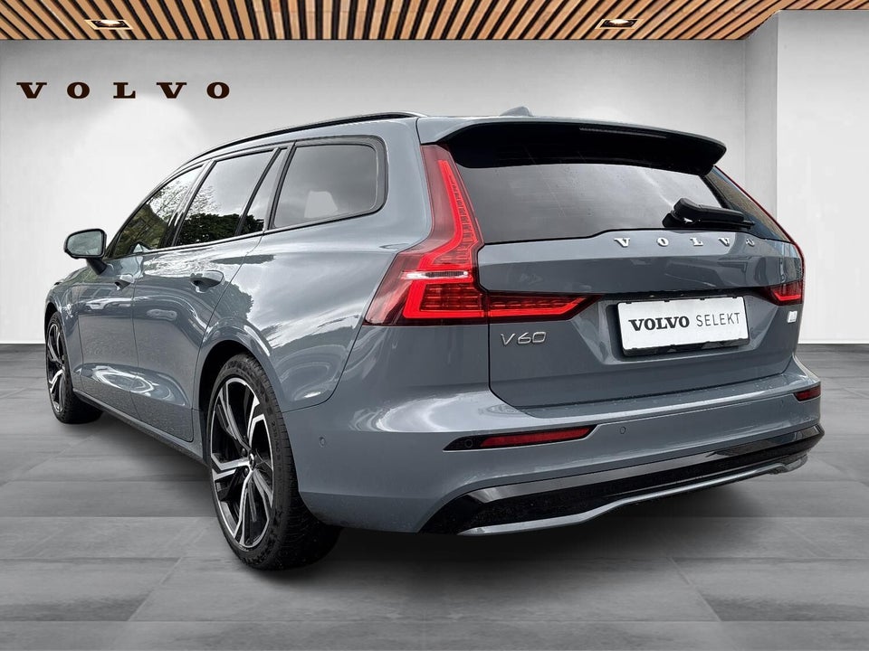 Volvo V60 2,0 T6 ReCharge Ultimate Dark aut. AWD 5d