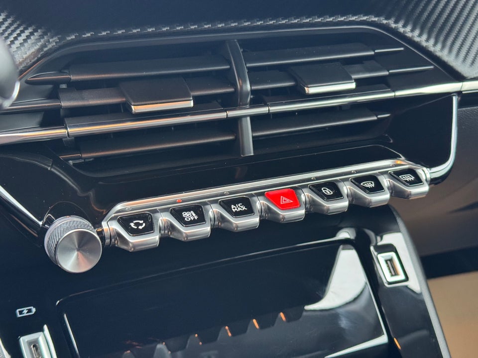 Peugeot 208 1,2 PureTech 100 Evolution EAT8 5d