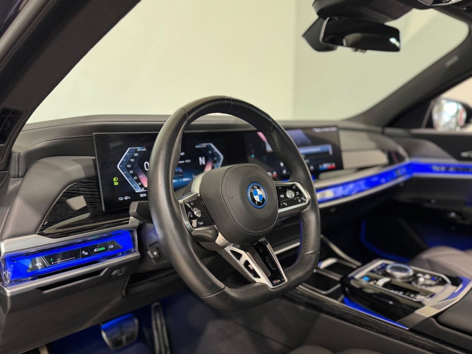 BMW i7 eDrive50 M-Sport 4d