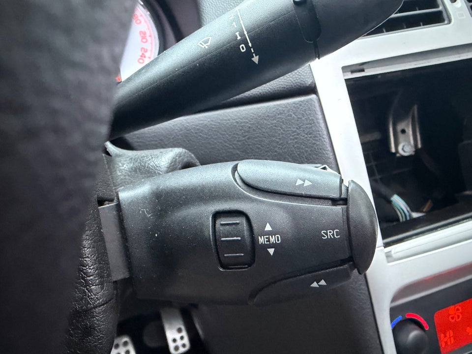 Peugeot 307 2,0 16V CC 2d