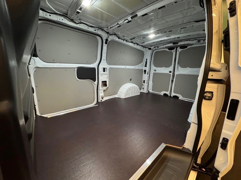 Ford Transit Custom 320L 2,0 EcoBlue Limited aut.