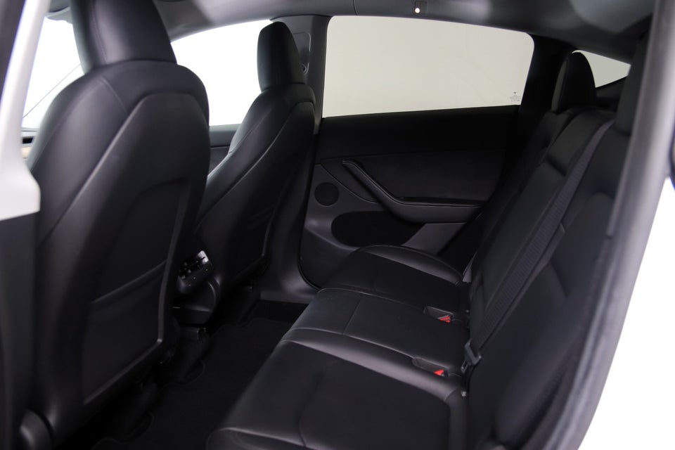 Tesla Model Y Long Range AWD 5d