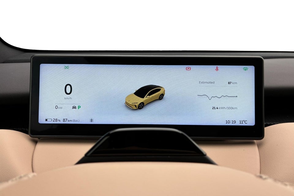 NIO ET5 75 Standard Range 4d