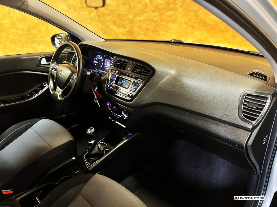 Hyundai i20 1,25 Spring 5d