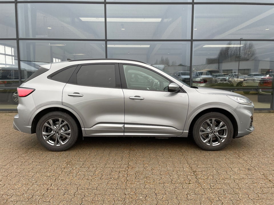 Ford Kuga 2,5 PHEV ST-Line X CVT 5d