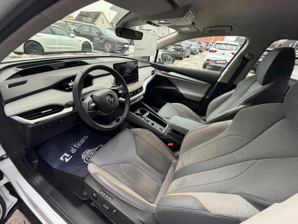 Skoda Enyaq 80x iV Maxx 5d
