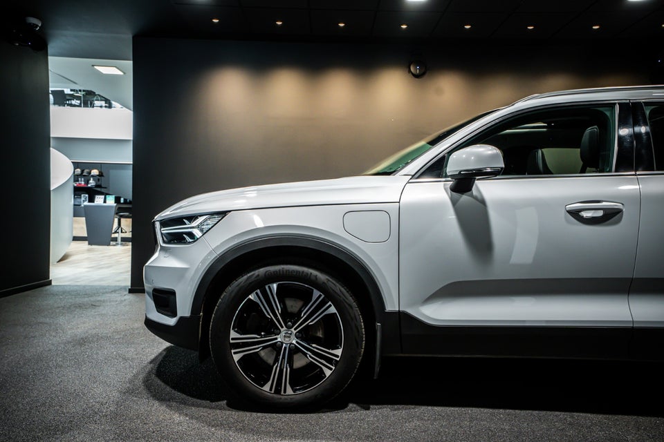 Volvo XC40 1,5 T5 ReCharge Inscription aut. 5d