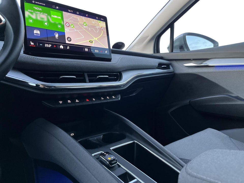 Skoda Enyaq 60 iV Plus 5d