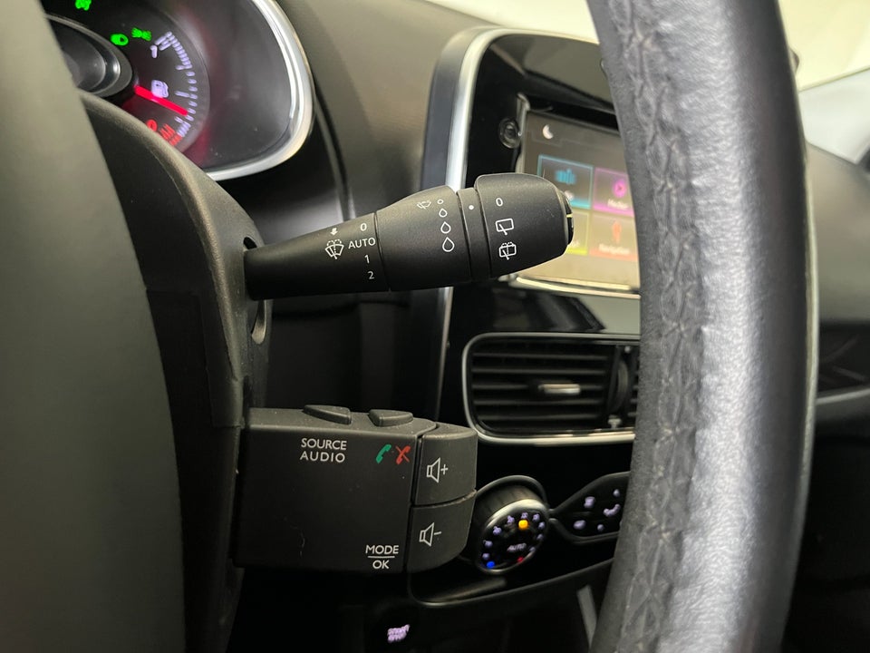 Renault Clio IV 1,5 dCi 90 Limited Sport Tourer 5d