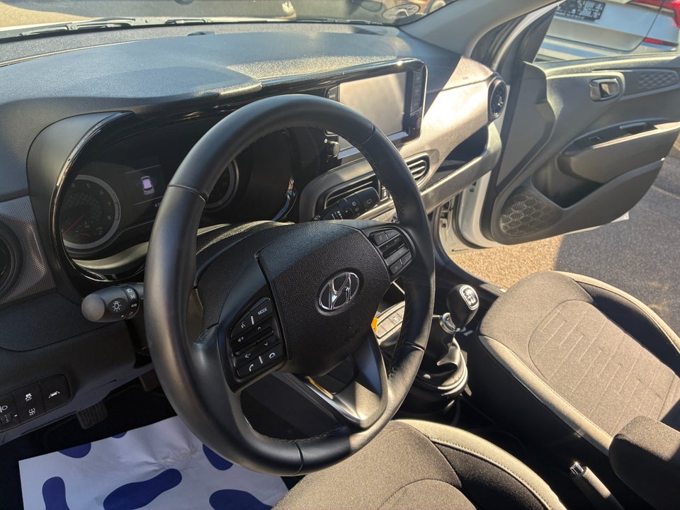 Hyundai i10 1,0 MPi Essential 5d