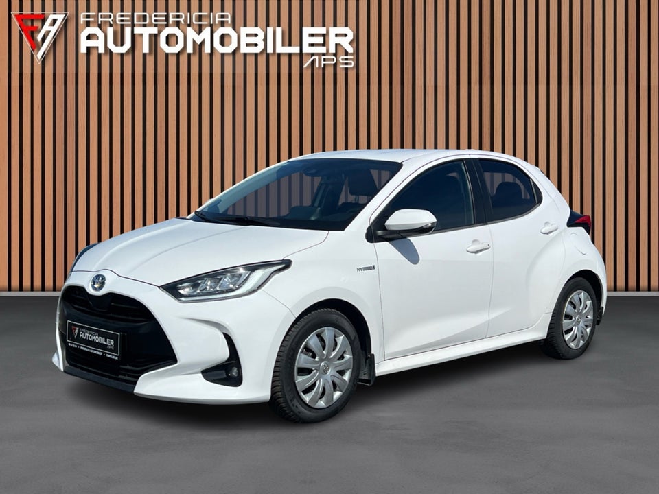 Toyota Yaris 1,5 Hybrid H1 e-CVT 5d