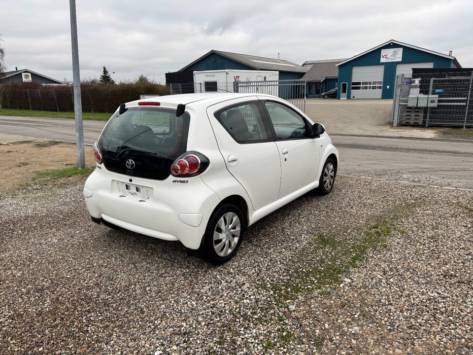 Toyota Aygo 1,0 VVT-i T2 Air 5d