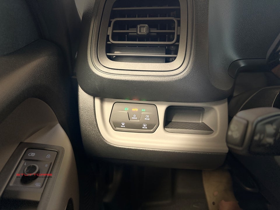VW ID. Buzz 77 Cargo Pro