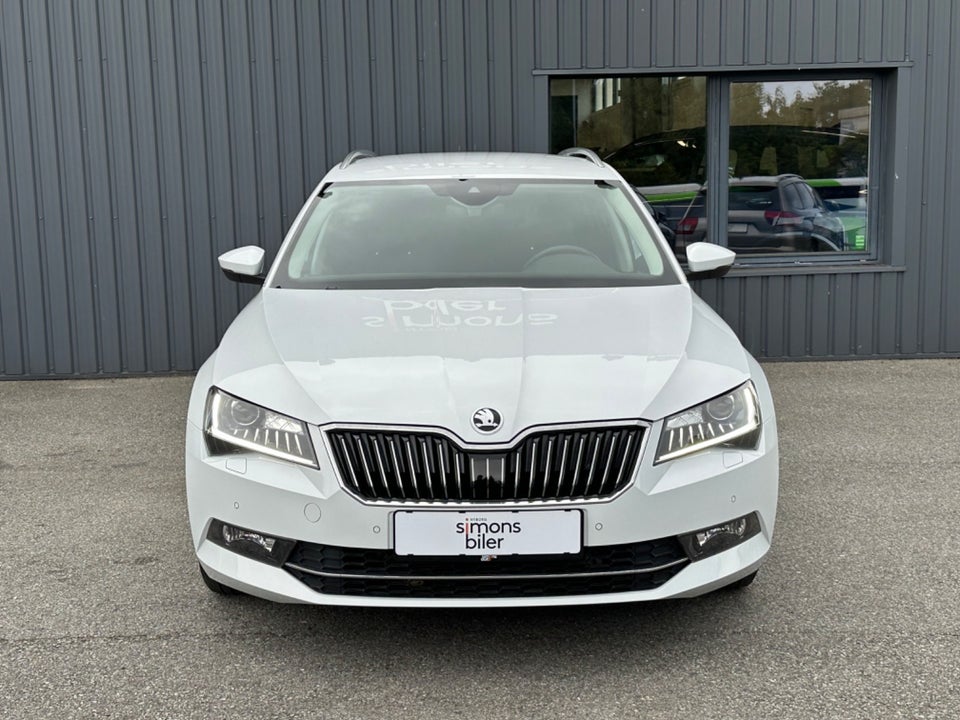 Skoda Superb 1,5 TSi 150 Business Executive Combi DSG 5d