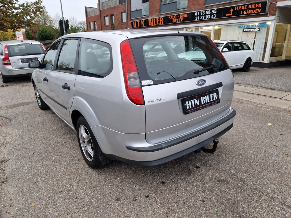 Ford Focus 1,6 Trend 100 5d