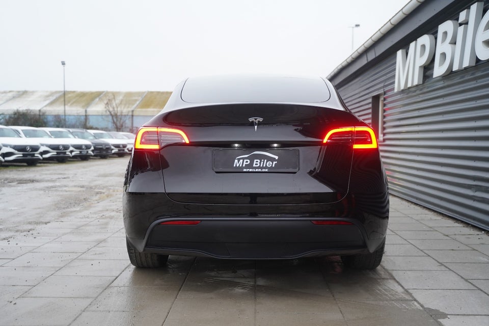 Tesla Model Y RWD 5d