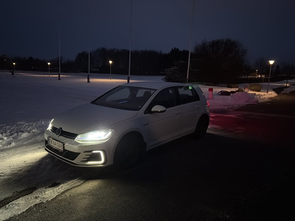 VW Golf VII 1,4 GTE DSG 5d