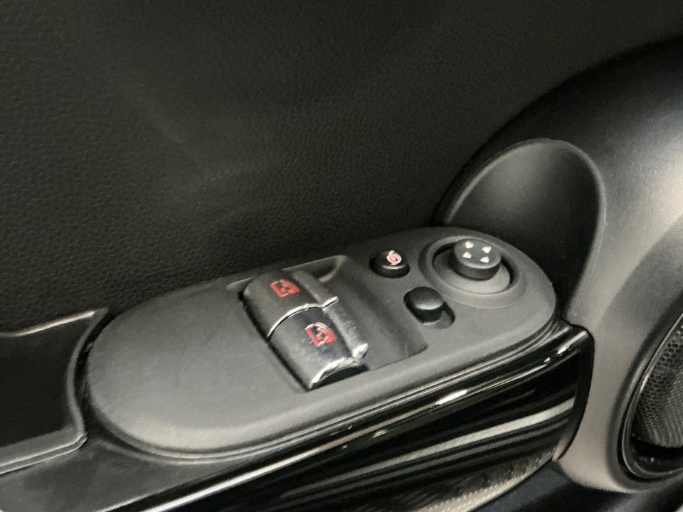 MINI Cooper SE Maximise 3d