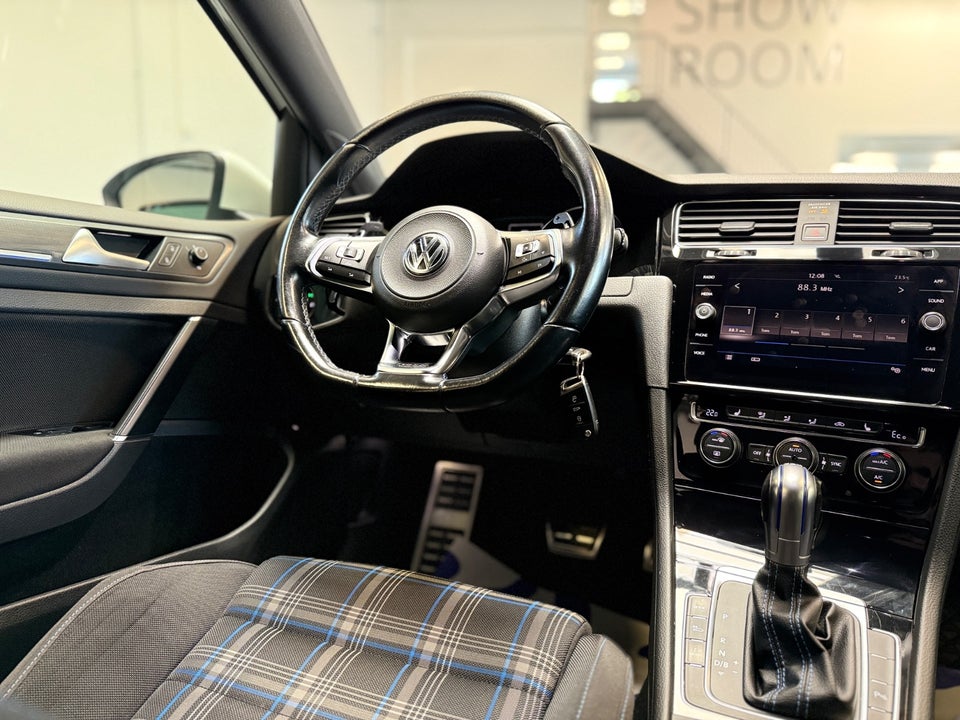VW Golf VII 1,4 TSi 150 Comfortline DSG 5d
