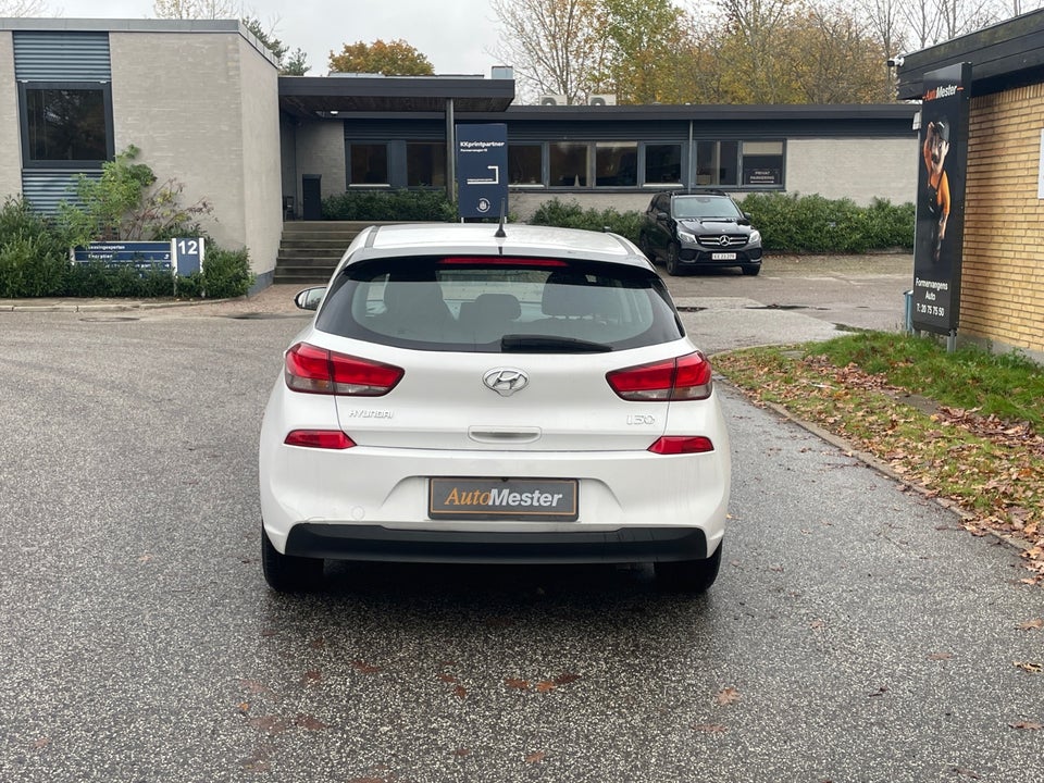 Hyundai i30 1,0 T-GDi Premium 5d