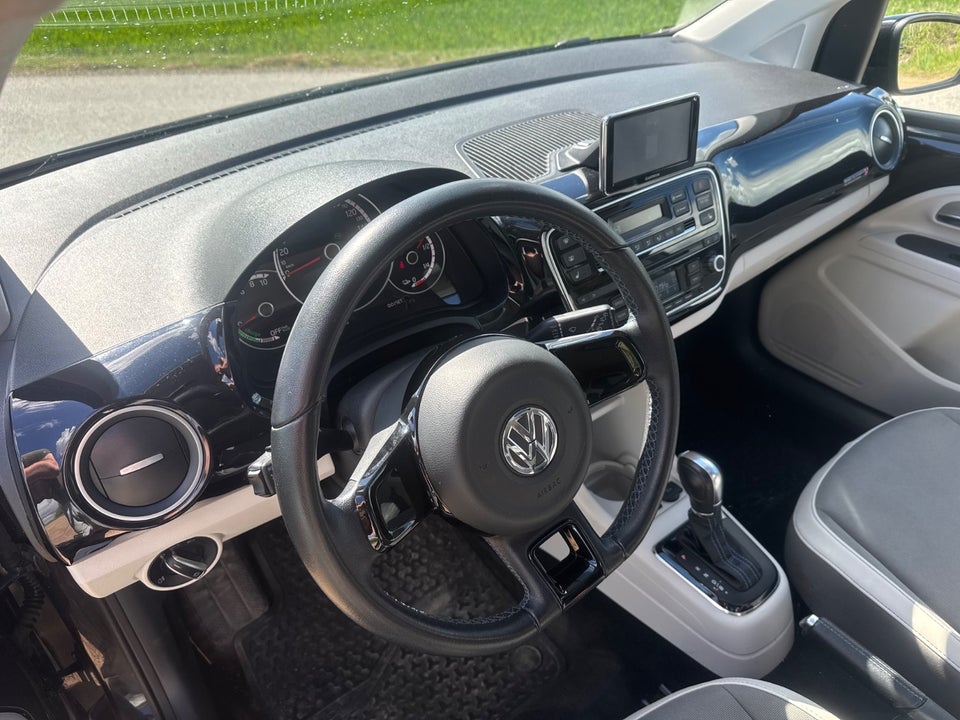 VW e-Up! High Up! 5d
