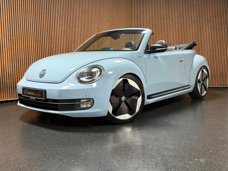 VW The Beetle 2,0 TDi 140 Design Cabriolet 2d