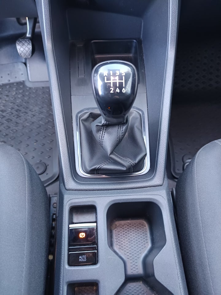 VW Caddy 2,0 TDi 102 Cargo