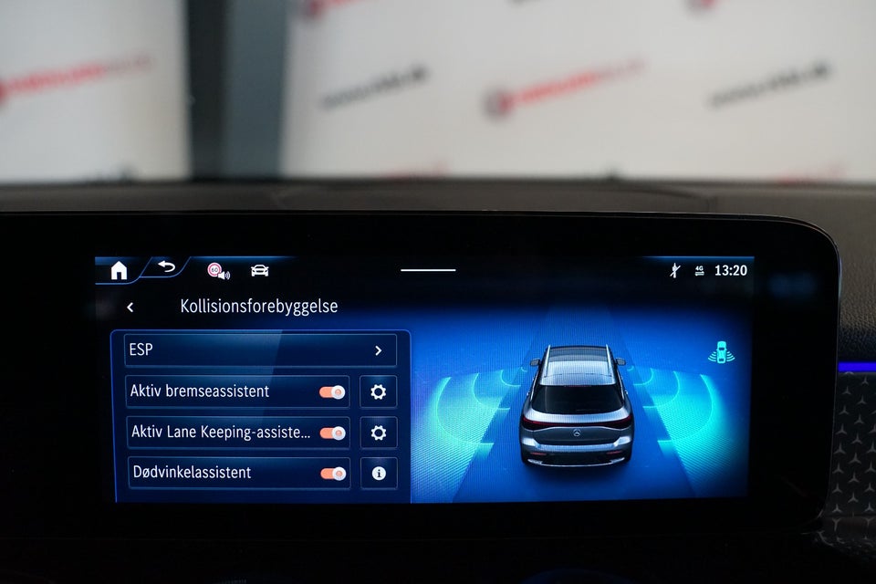 Mercedes EQB300 Progressive 4Matic 5d