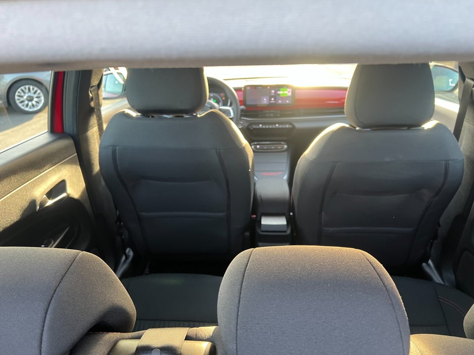 Fiat 600e 54 (RED) 5d