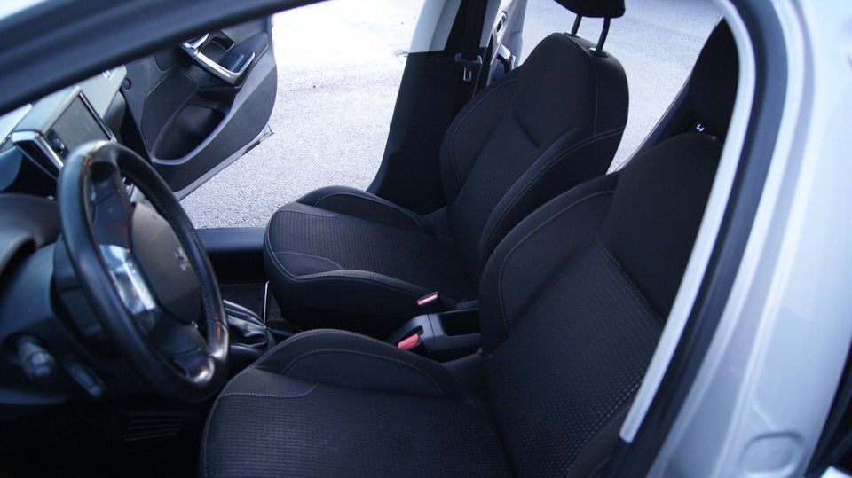 Peugeot 208 1,6 BlueHDi 100 Active 5d