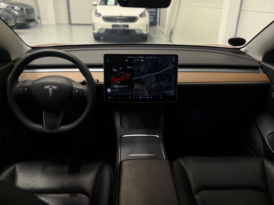 Tesla Model 3 Long Range AWD 4d